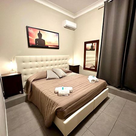 Carlo Goldoni Hotel Милан Экстерьер фото