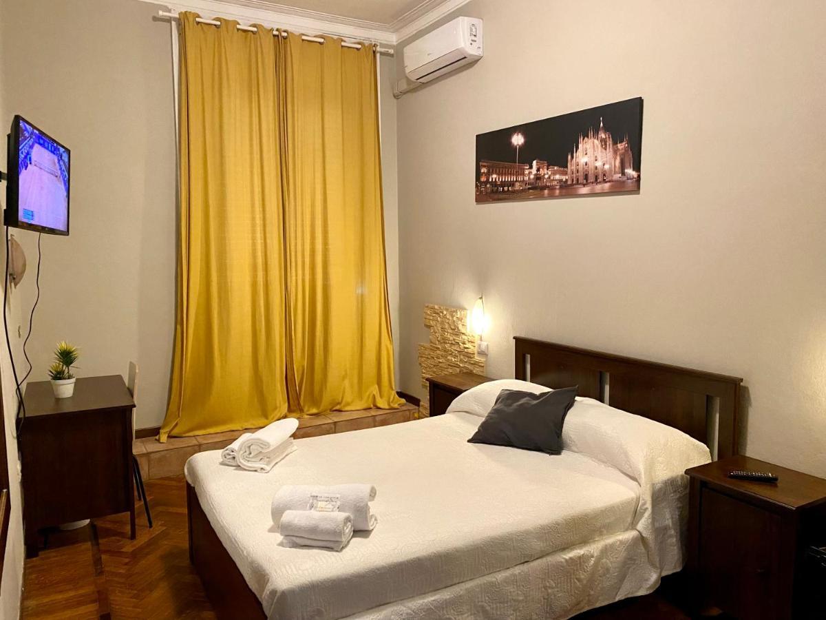 Carlo Goldoni Hotel Милан Экстерьер фото